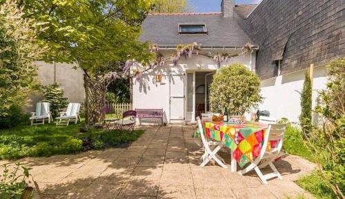 Holiday Home (2 adults)