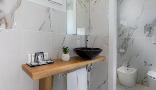 Junior Suite with Lateral Sea View