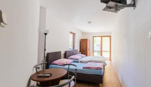 Triple Room with Private Bathroom