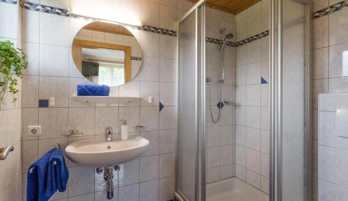 Double Room with Shower