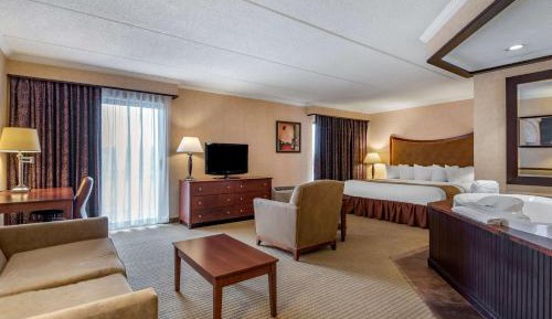 King Suite with Spa Bath - Non Smoking