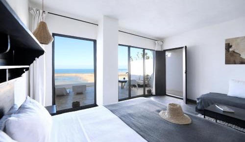 Deluxe Suite with Sea View