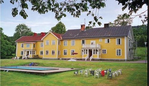 Eighteen-Bedroom Holiday Home
