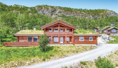 Six-Bedroom Holiday Home