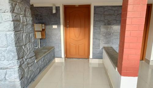 Deluxe Double Room (2 Adults + 1 Child)