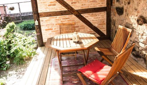 Deluxe Two-Bedroom Apartment with Terrace