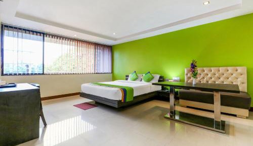 [Sanitized] Deluxe Double Room