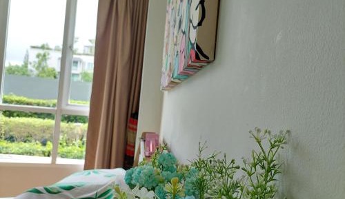 Studio with Garden View