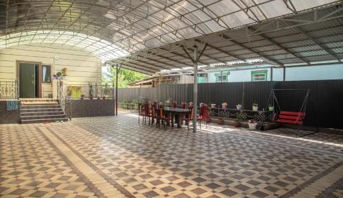Deluxe Double Room (2 Adults + 1 Child)