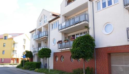 One-Bedroom Apartment with Terrace