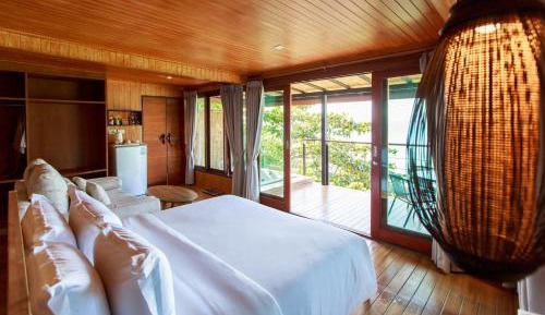 Two-Bedroom Jacuzzi Family Ocean View