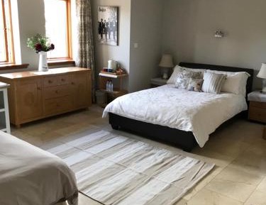Triple Room with Private Bathroom