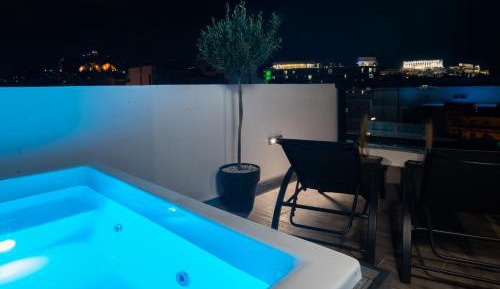 Suite with Hot Tub