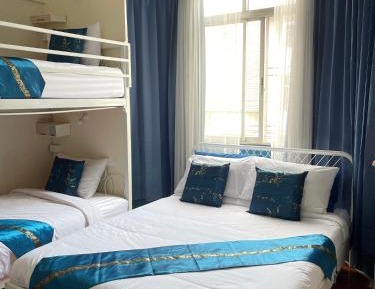 Triple Room with Private Bathroom