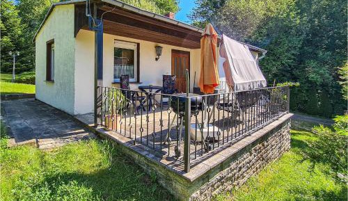 One-Bedroom Holiday Home