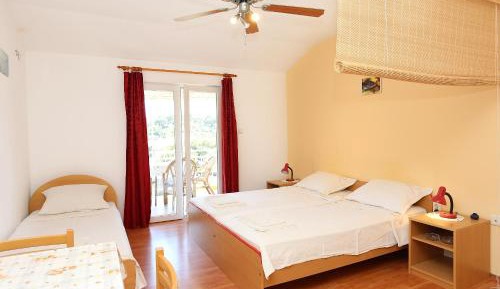 Studio with Terrace and Sea View