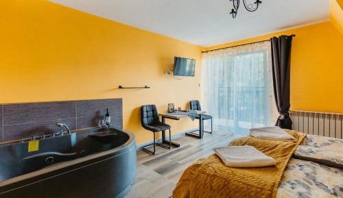 King Room with Spa Bath