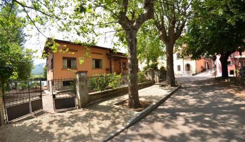 Three-Bedroom Holiday Home 