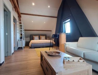 Quadruple Room with Private External Bathroom