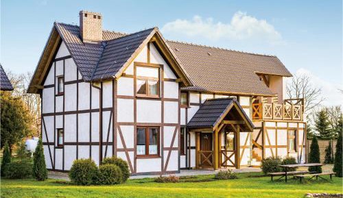 Three-Bedroom Holiday Home 