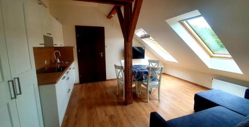 One-Bedroom Deluxe Apartment