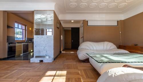 Apartment - Split Level