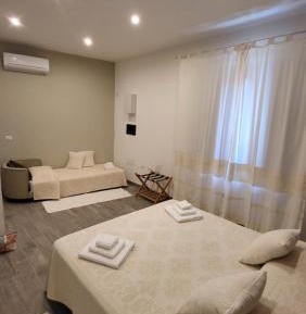 Large Double Room