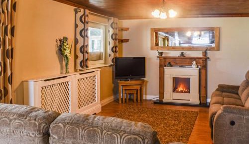 Two-Bedroom Holiday Home