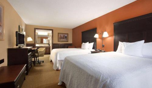 Queen Room with Two Queen Beds - Non-Smoking