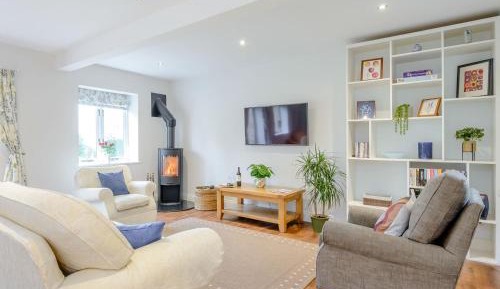 Two-Bedroom Holiday Home