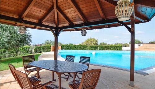 Two-Bedroom Holiday Home