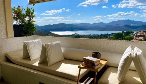 Studio Apartment with Sea View