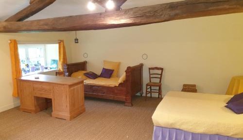 Family Room with Garden View