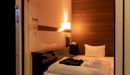 Business Class Cabin - Male Only