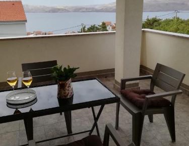 Two Bedroom Apartment with Terrace and Sea View