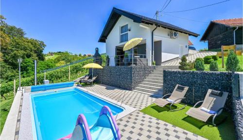 Two-Bedroom Holiday Home