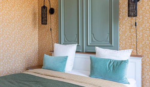 Double Room with Pool View