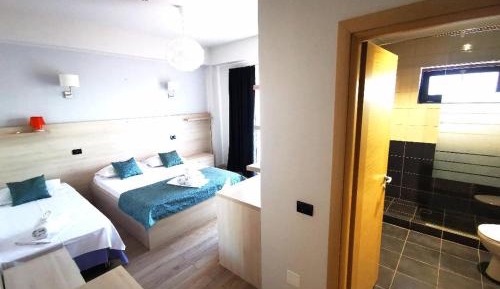 Deluxe Double Room with Extra Bed