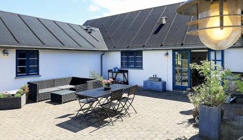 Four-Bedroom Holiday Home