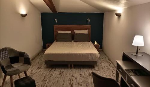 Large Double Room