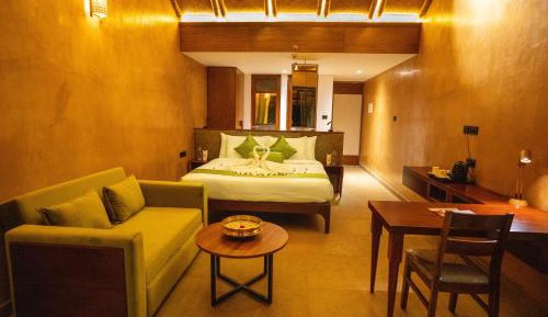 Deluxe Double Room with Balcony