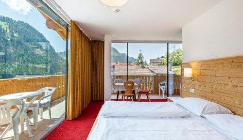 Three-Bedroom Superior Apartment