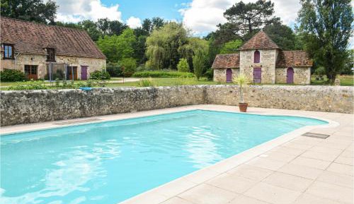 Three-Bedroom Holiday Home 