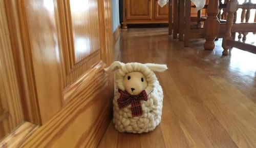 Three-Bedroom Apartment with Balcony