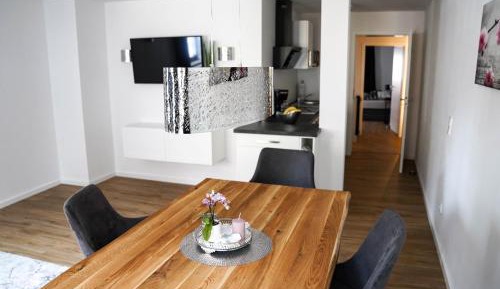 One-Bedroom Apartment with Balcony