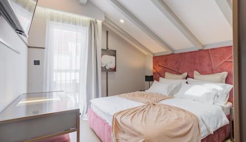 Deluxe Double Room with Balcony