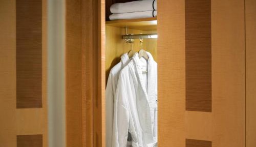 Supreme Room