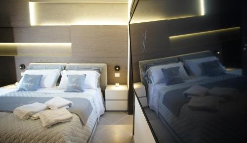 Queen Room with Balcony