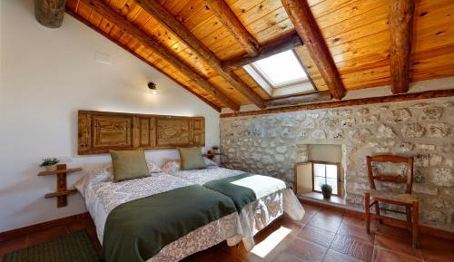 Seven-Bedroom House