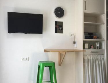 Small Studio 49 ft²